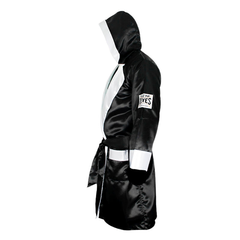 Cleto Reyes boxing robe with hood