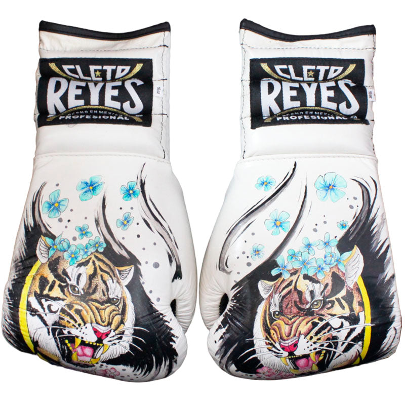 Guantes de colección tatuados a mano, "Tigre con flores"