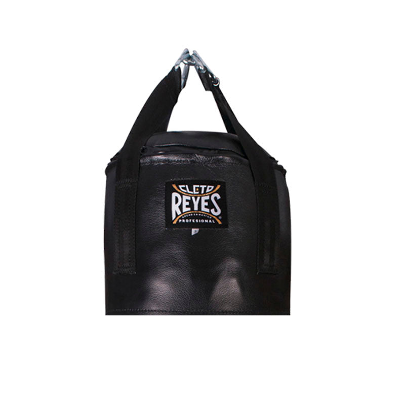 Cleto Reyes small pitching bag on skin